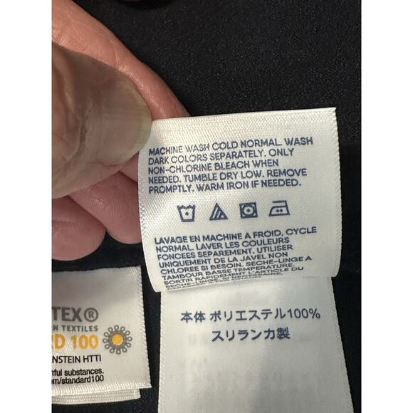 Lands' End Women's 24W Navy Blue 100% Polyester Short Sleeves Hidden Buttons - Picture 14 of 16